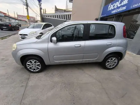 FIAT Uno 1.0 4P FLEX EVO VIVACE CELEBRATION, Foto 5