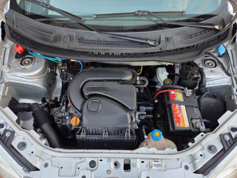 FIAT Uno 1.0 FLEX VIVACE, Foto 16