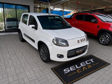 FIAT Uno 1.4 4P FLEX SPORTING, Foto 1