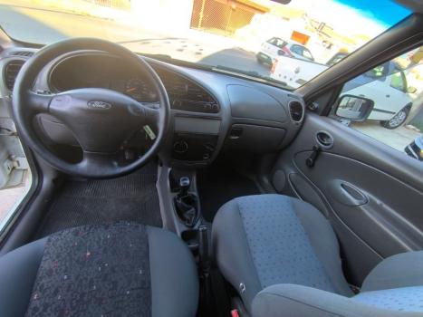 FORD Courier 1.6 L, Foto 10