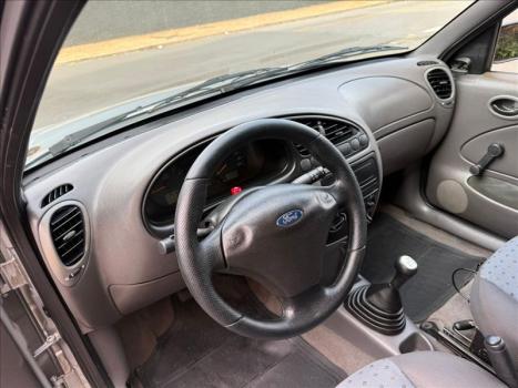 FORD Courier 1.6 L, Foto 6