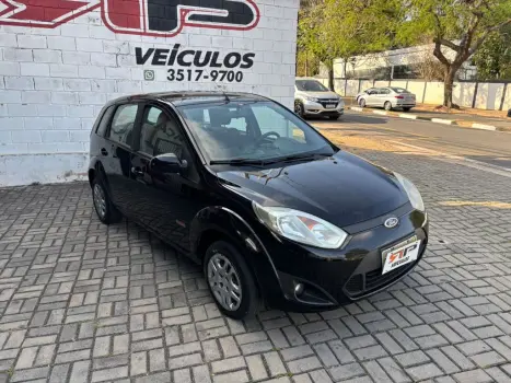 FORD Fiesta Hatch 1.6, Foto 2 FORD Fiesta Hatch 1.6, Foto 2