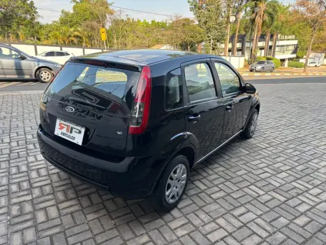 FORD Fiesta Hatch 1.6, Foto 5 FORD Fiesta Hatch 1.6, Foto 5