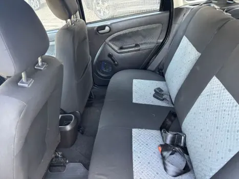 FORD Fiesta Hatch 1.6, Foto 12 FORD Fiesta Hatch 1.6, Foto 12