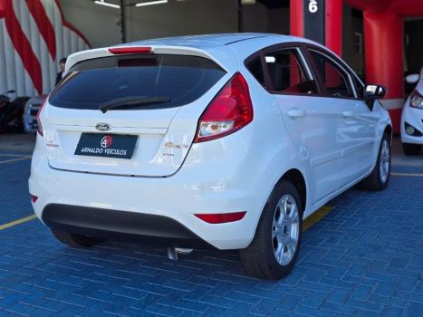 FORD Fiesta Hatch 1.6 16V 4P FLEX SE POWERSHIFT AUTOMTICO, Foto 4