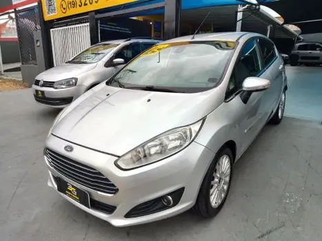 FORD Fiesta Hatch 1.6 4P FLEX TITANIUM POWERSHIFT AUTOM�TICO, Foto 4