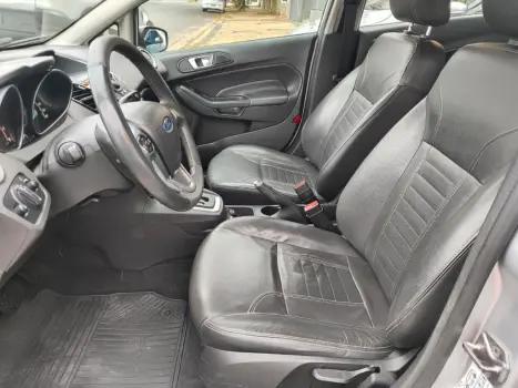 FORD Fiesta Hatch 1.6 4P FLEX TITANIUM POWERSHIFT AUTOM�TICO, Foto 9