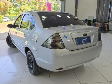 FORD Fiesta Hatch 1.6 4P ROCAM FLEX, Foto 4