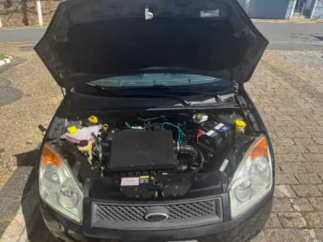 FORD Fiesta Hatch 1.6, Foto 9