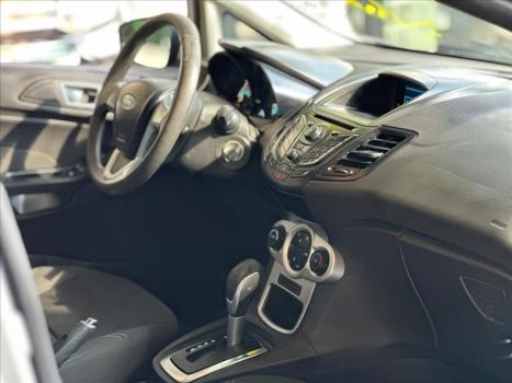 FORD Fiesta Hatch 1.6 16V 4P FLEX SE POWERSHIFT AUTOM�TICO, Foto 4