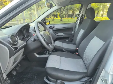 FORD Fiesta Hatch 1.0 4P FLEX, Foto 13