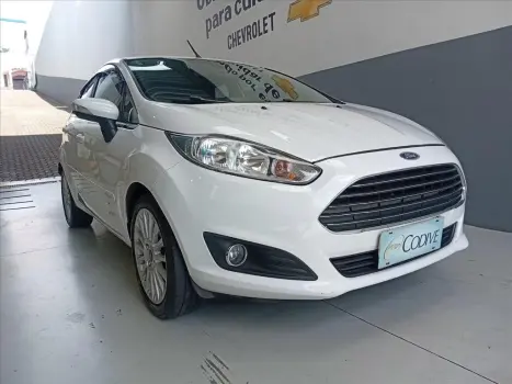 FORD Fiesta Hatch 1.6 16V 4P FLEX TITANIUM POWERSHIFT AUTOM�TICO, Foto 2