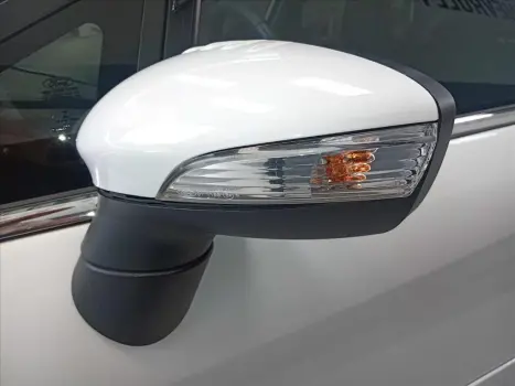 FORD Fiesta Hatch 1.6 16V 4P FLEX TITANIUM POWERSHIFT AUTOM�TICO, Foto 14