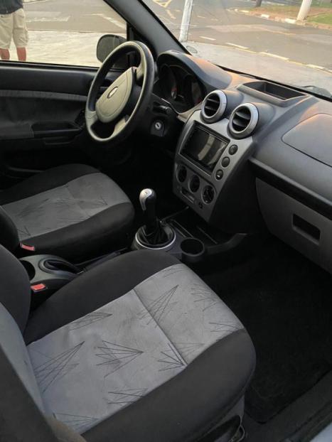 FORD Fiesta Hatch 1.0, Foto 5