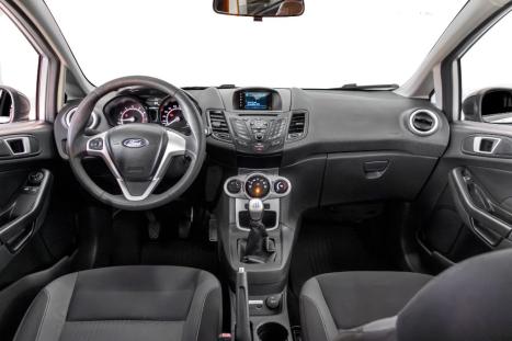 FORD Fiesta Hatch 1.6, Foto 6