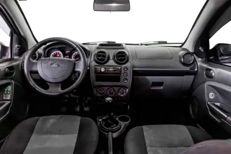 FORD Fiesta Hatch 1.6 CLASS, Foto 6