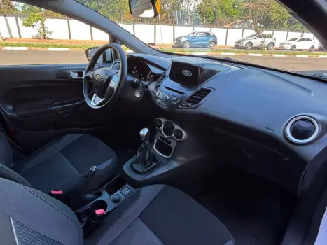FORD Fiesta Hatch 1.6 16V 4P SEL FLEX, Foto 9