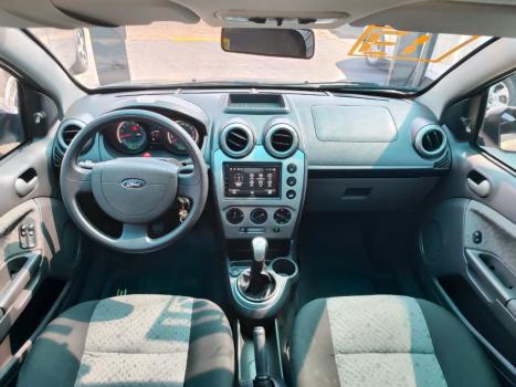 FORD Fiesta Hatch 1.6 4P FLEX, Foto 8