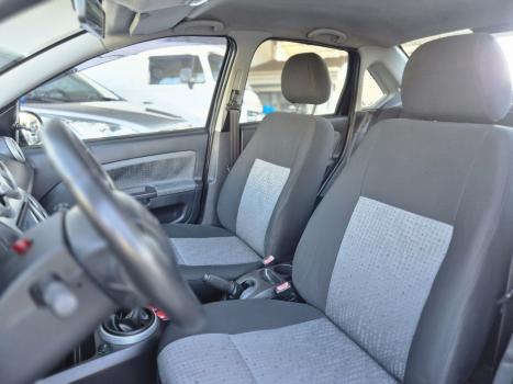 FORD Fiesta Sedan 1.6 4P ROCAM FLEX, Foto 9