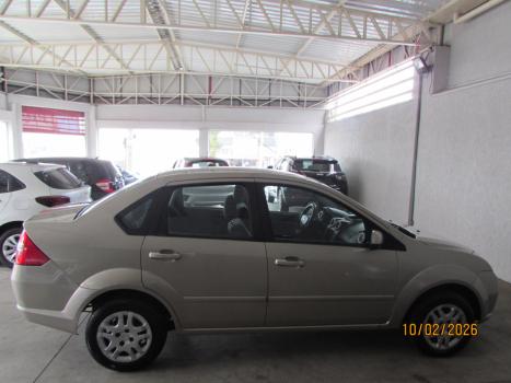 FORD Fiesta Sedan 1.6 4P FLEX, Foto 3