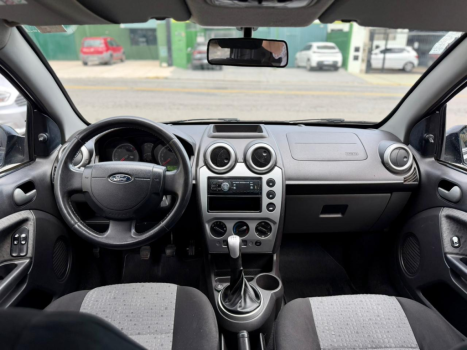 FORD Fiesta Sedan 1.6 4P ROCAM FLEX, Foto 7
