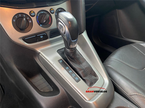 FORD Focus Hatch 1.6 16V 4P FLEX SE POWERSHIFT AUTOMTICO, Foto 10