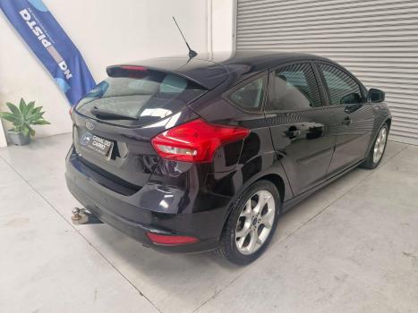 FORD Focus Hatch 1.6 16V 4P SE PLUS FLEX, Foto 6