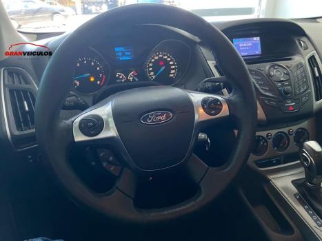 FORD Focus Hatch 1.6 16V 4P FLEX SE POWERSHIFT AUTOM�TICO, Foto 8