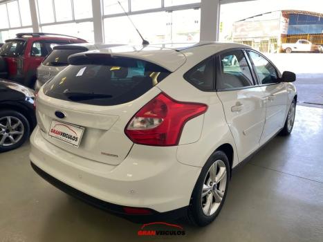FORD Focus Hatch 1.6 16V 4P FLEX SE POWERSHIFT AUTOM�TICO, Foto 4