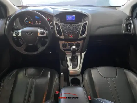 FORD Focus Hatch 1.6 16V 4P FLEX SE POWERSHIFT AUTOM�TICO, Foto 7