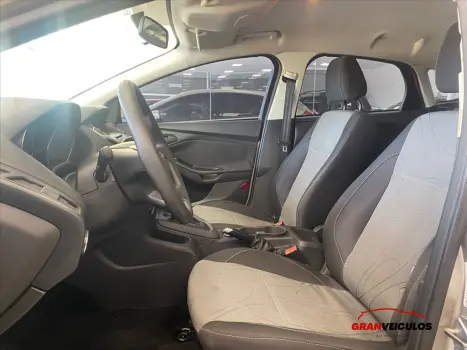 FORD Focus Hatch 1.6 16V 4P FLEX S POWERSHIFT AUTOM�TICO, Foto 8