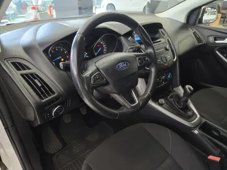 FORD Focus Hatch 1.6 16V 4P SE FLEX, Foto 14