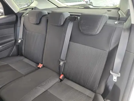 FORD Focus Hatch 1.6 16V 4P SE FLEX, Foto 16