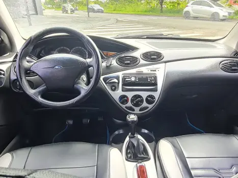 FORD Focus Hatch 1.6 16V 4P SE PLUS FLEX, Foto 9