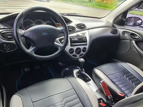 FORD Focus Hatch 1.6 16V 4P SE PLUS FLEX, Foto 10