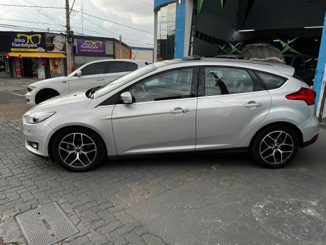 FORD Focus Hatch 2.0 16V 4P FLEX SE PLUS POWERSHIFT AUTOMÁTICO, Foto 3 FORD Focus Hatch 2.0 16V 4P FLEX SE PLUS POWERSHIFT AUTOMÁTICO, Foto 3