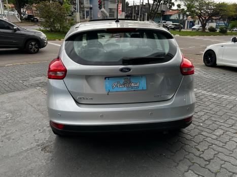 FORD Focus Hatch 2.0 16V 4P FLEX SE PLUS POWERSHIFT AUTOMÁTICO, Foto 8 FORD Focus Hatch 2.0 16V 4P FLEX SE PLUS POWERSHIFT AUTOMÁTICO, Foto 8