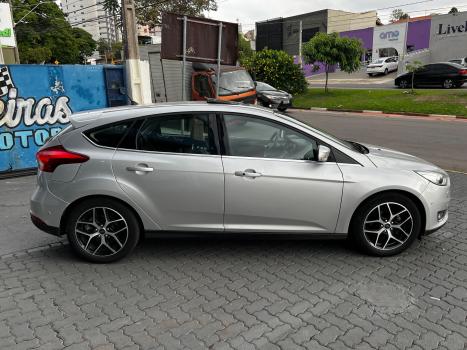 FORD Focus Hatch 2.0 16V 4P FLEX SE PLUS POWERSHIFT AUTOMÁTICO, Foto 9 FORD Focus Hatch 2.0 16V 4P FLEX SE PLUS POWERSHIFT AUTOMÁTICO, Foto 9