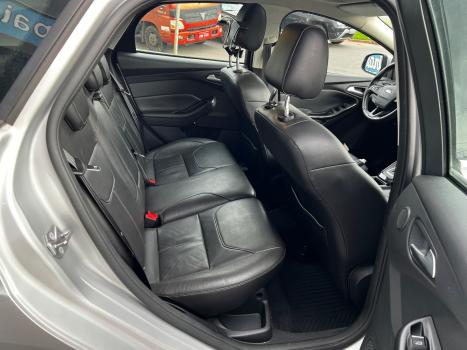 FORD Focus Hatch 2.0 16V 4P FLEX SE PLUS POWERSHIFT AUTOMÁTICO, Foto 16 FORD Focus Hatch 2.0 16V 4P FLEX SE PLUS POWERSHIFT AUTOMÁTICO, Foto 16