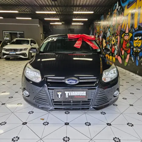 FORD Focus Hatch 2.0 16V 4P FLEX SE PLUS POWERSHIFT AUTOM�TICO, Foto 2