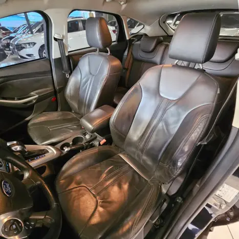 FORD Focus Hatch 2.0 16V 4P FLEX SE PLUS POWERSHIFT AUTOM�TICO, Foto 9