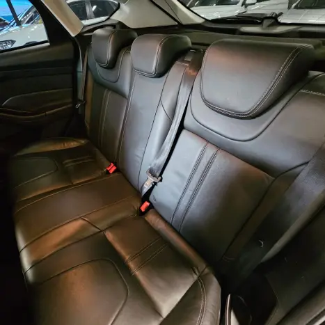 FORD Focus Hatch 2.0 16V 4P FLEX SE PLUS POWERSHIFT AUTOM�TICO, Foto 10