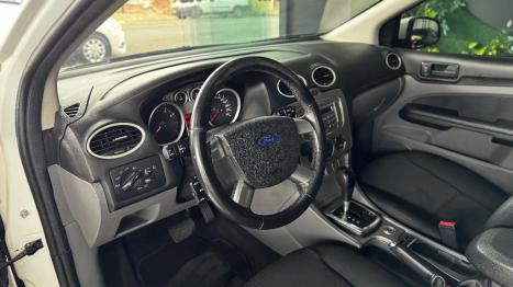 FORD Focus Hatch 2.0 16V 4P FLEX AUTOM�TICO, Foto 10