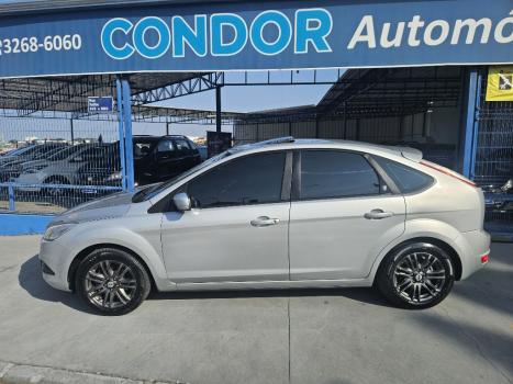 FORD Focus Hatch 2.0 16V 4P GHIA, Foto 2
