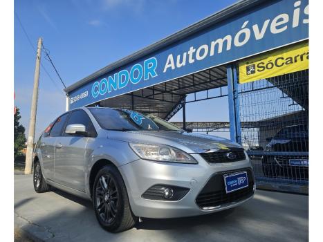FORD Focus Hatch 2.0 16V 4P GHIA, Foto 4