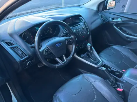 FORD Focus Hatch 2.0 16V 4P FLEX SE POWERSHIFT AUTOM�TICO, Foto 9