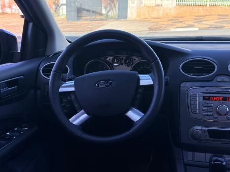 FORD Focus Hatch 2.0 16V 4P FLEX TITANIUM AUTOM�TICO, Foto 9