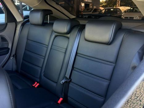 FORD Focus Hatch 2.0 16V 4P FLEX TITANIUM AUTOM�TICO, Foto 14