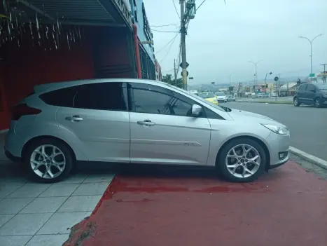 FORD Focus Hatch 2.0 16V 4P FLEX SE POWERSHIFT AUTOM�TICO, Foto 8