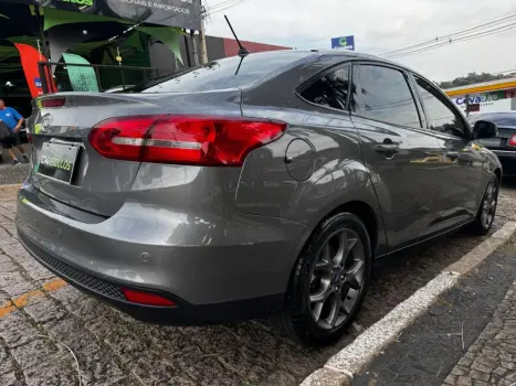 FORD Focus Hatch 2.0 16V 4P FLEX SE PLUS POWERSHIFT AUTOM�TICO, Foto 2